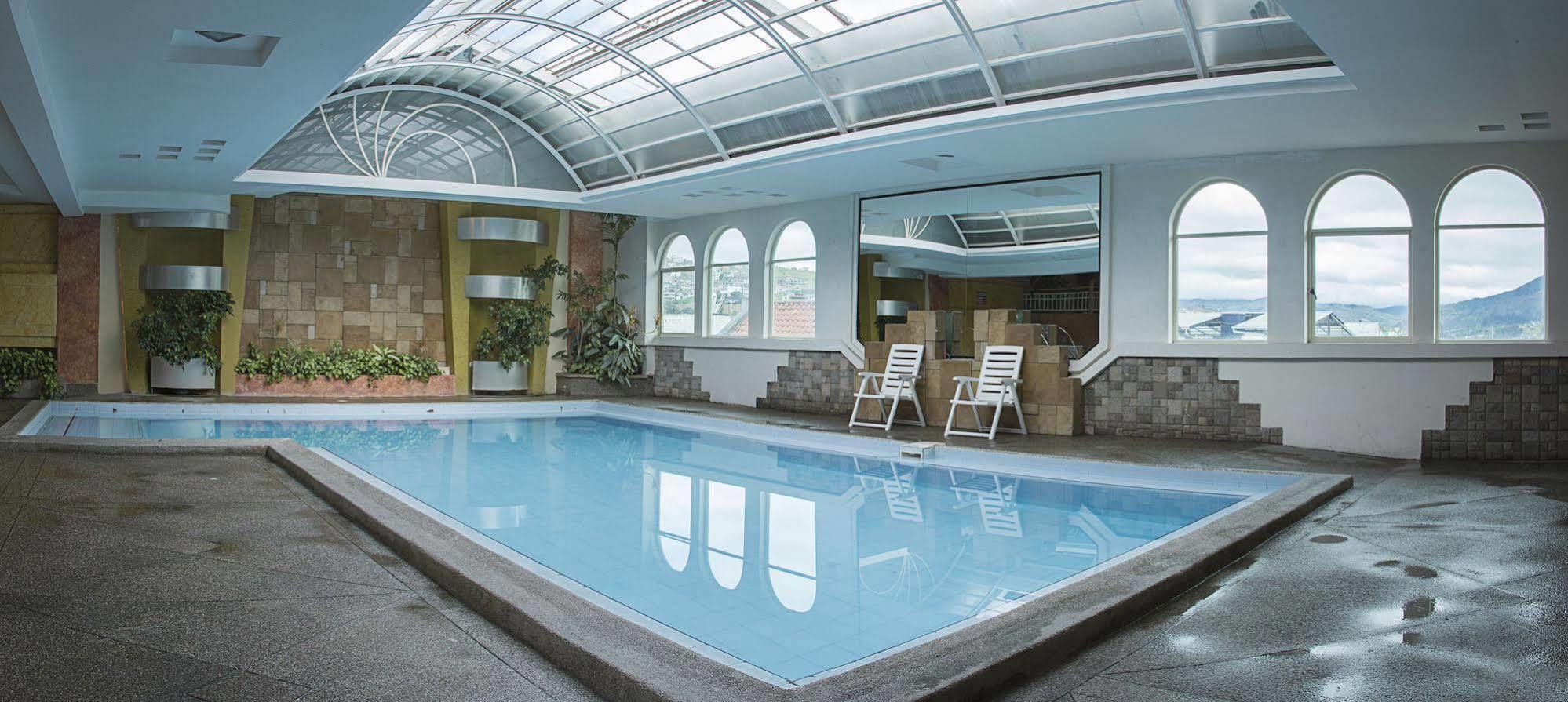 Hotel Libertador Loja Eksteriør billede