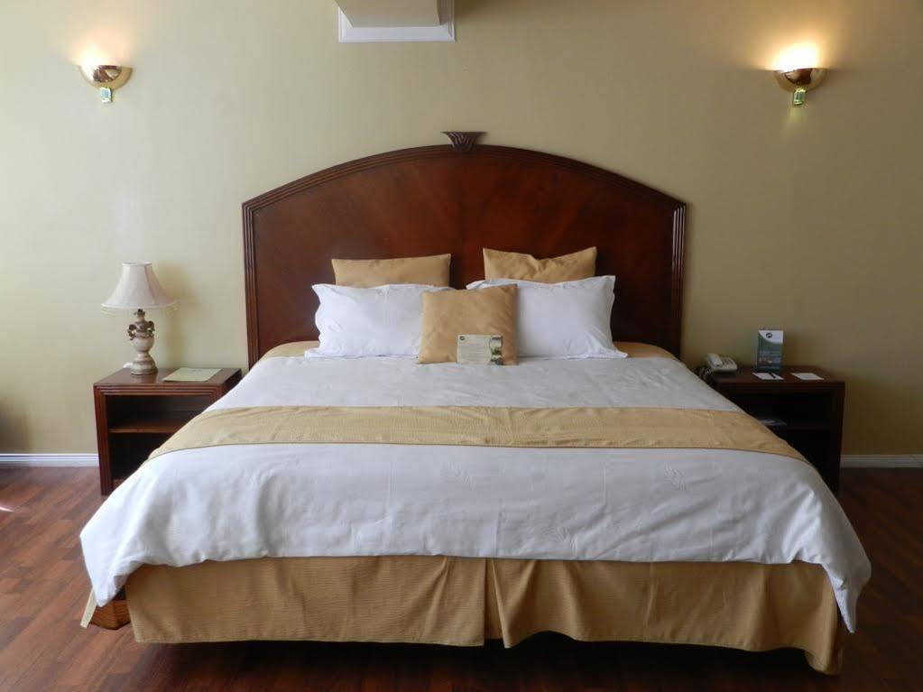 Hotel Libertador Loja Eksteriør billede