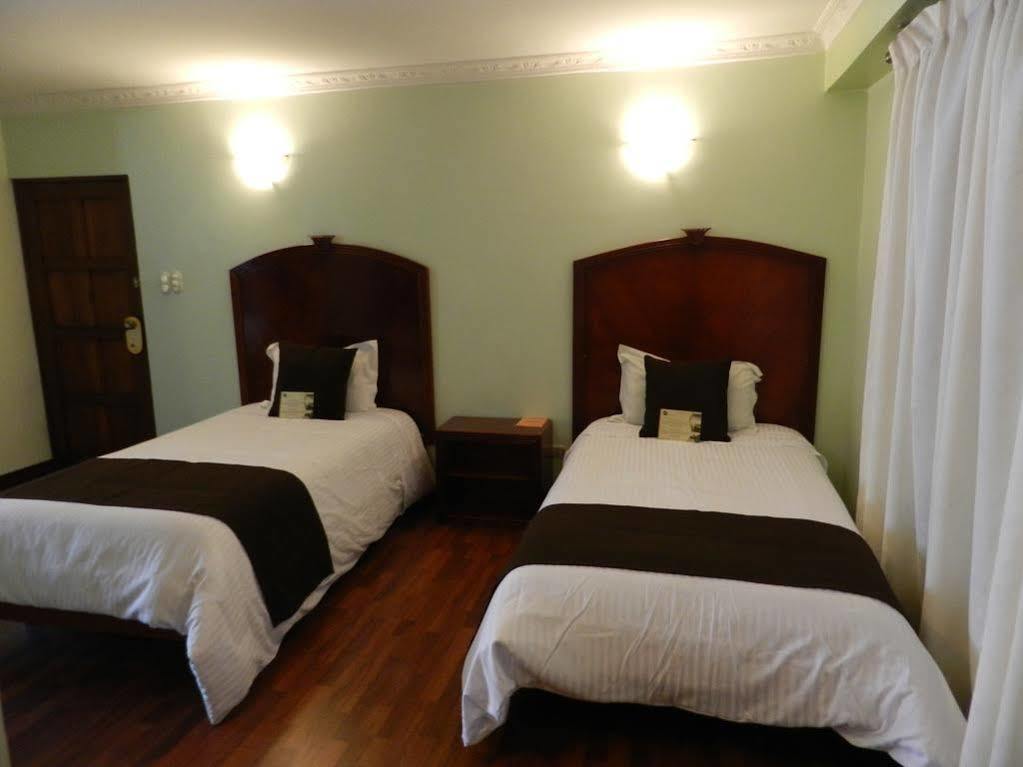 Hotel Libertador Loja Eksteriør billede