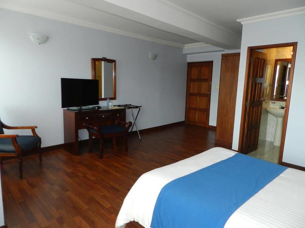Hotel Libertador Loja Eksteriør billede
