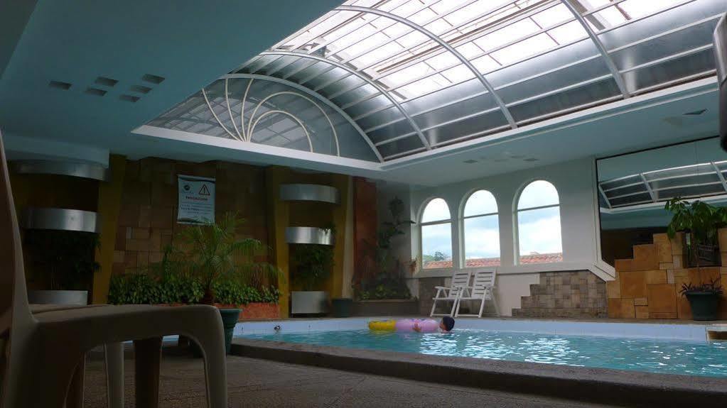 Hotel Libertador Loja Eksteriør billede